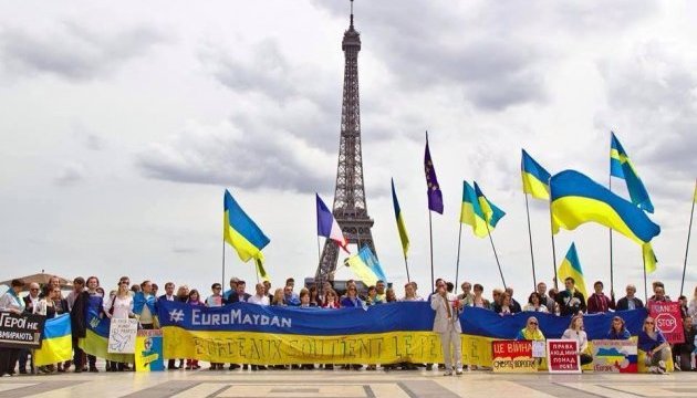 Стало відомо, на яку допомогу можуть розраховувати українські біженці у Франції 